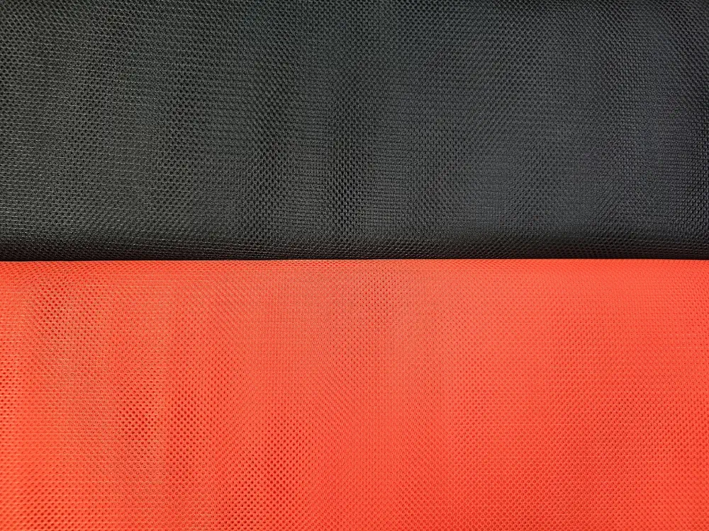 Síťovina červeno-oranžová