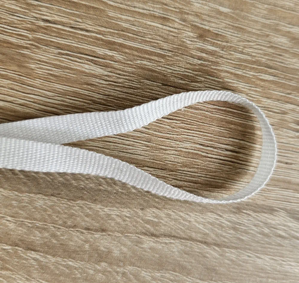 Tkaná stuha na poutka