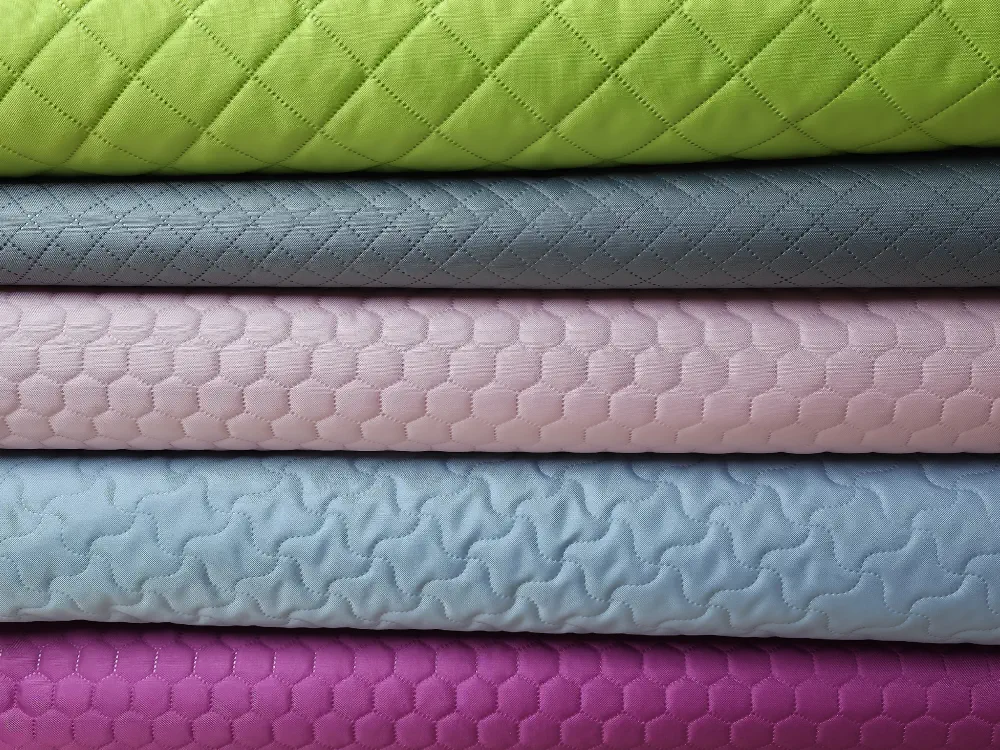 zateplená kočárkovina šedá