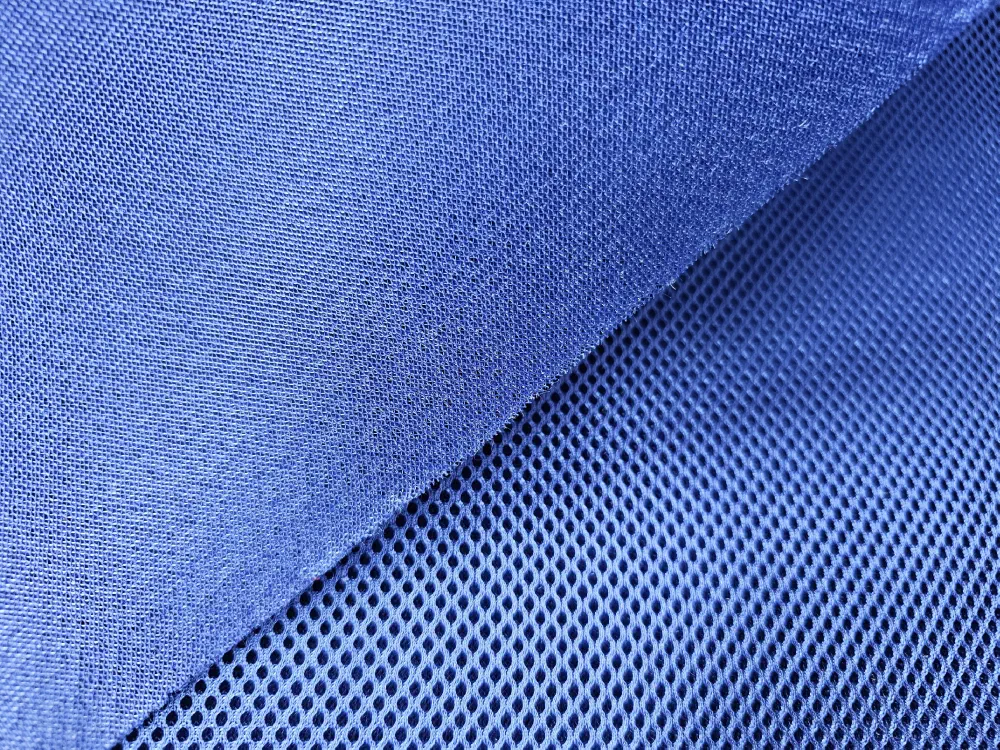 Distanční síťovina temná modrá