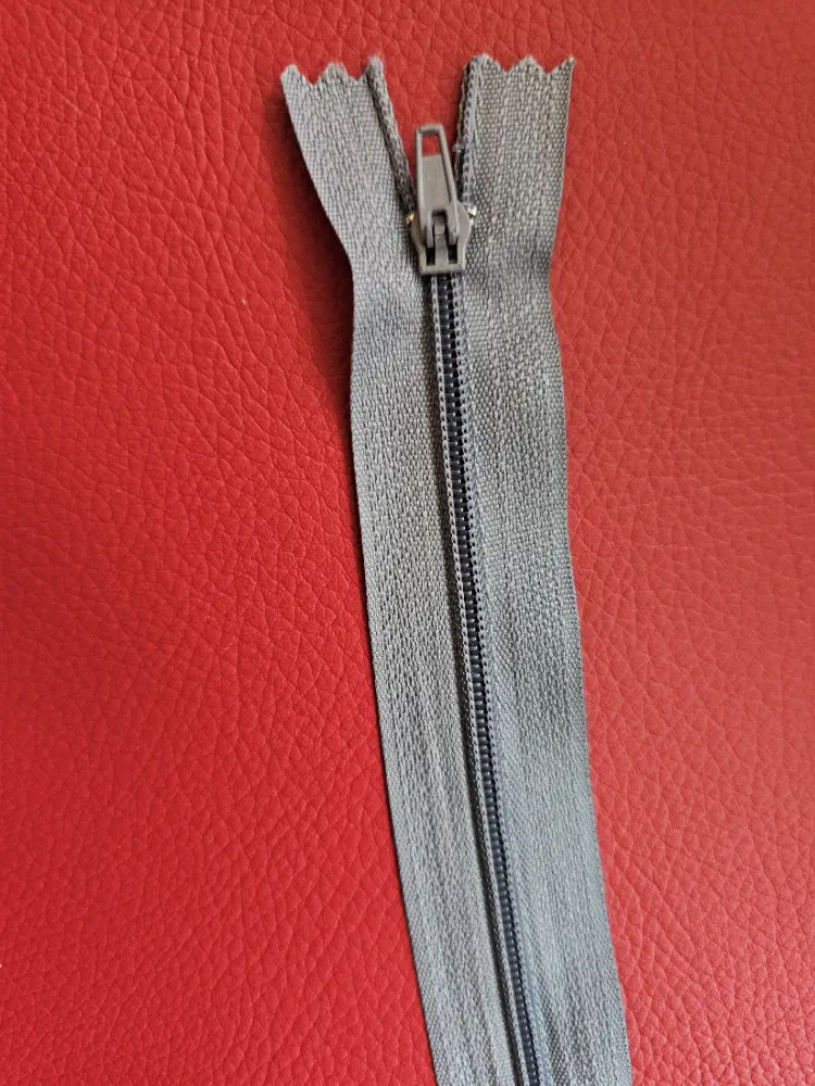 Zip spirálový 35 cm
