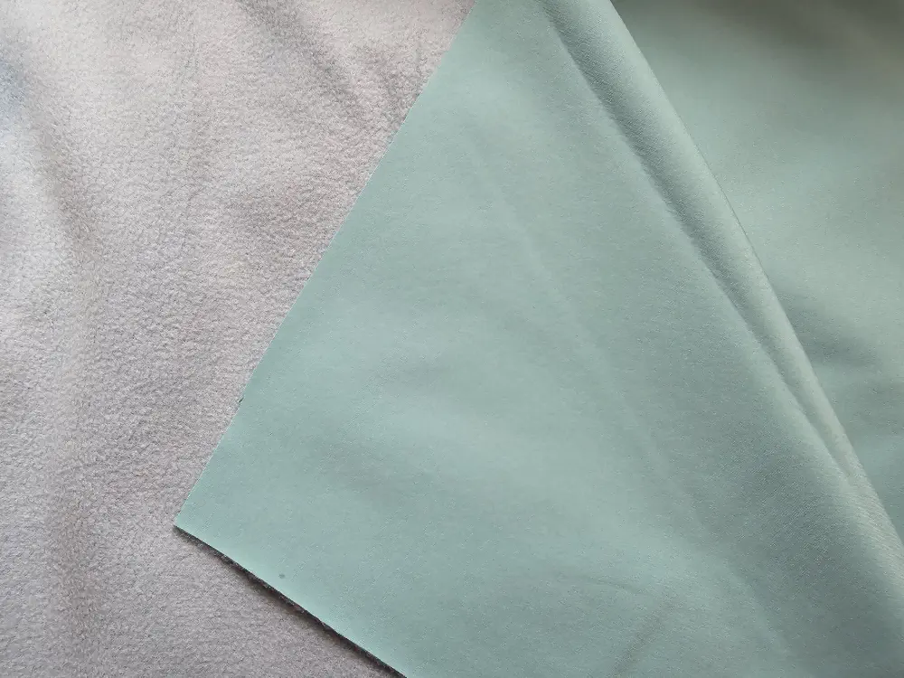 Softshell nebesky modrý