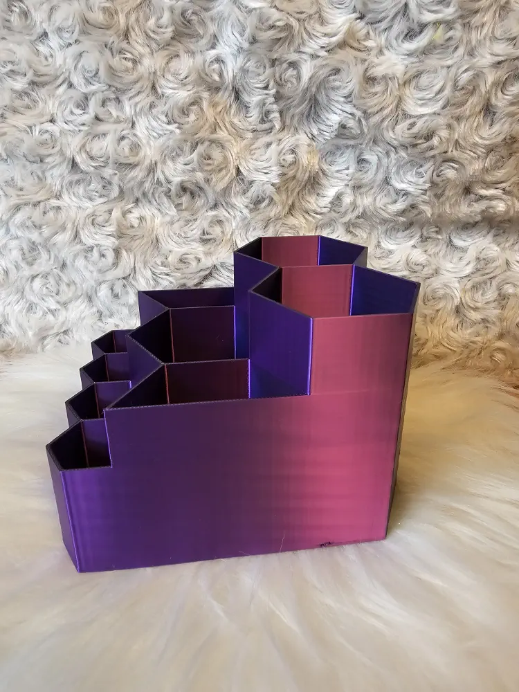 Designový 3D organizér na šití – vícekomorový