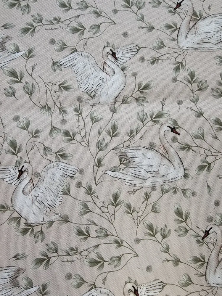 Labutě v listí - vzor