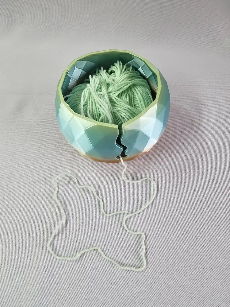 Klubíčková miska zeleno-hnědá