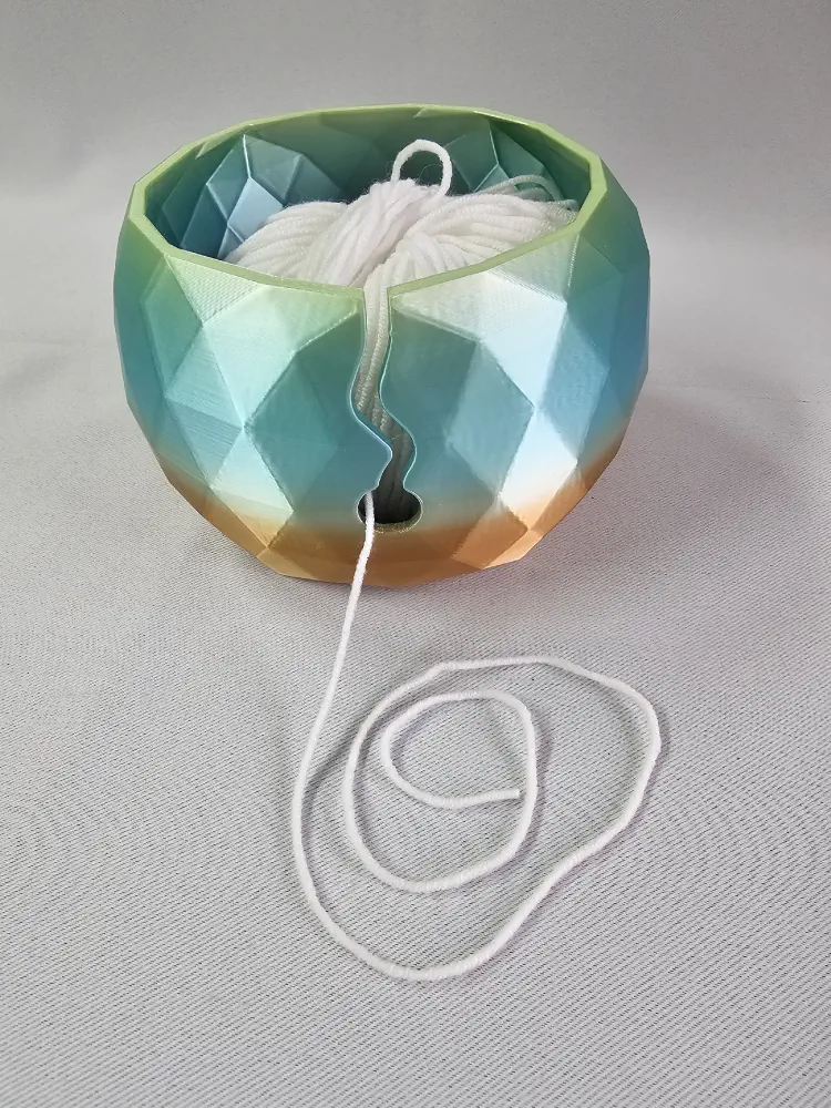 Klubíčková miska zeleno-hnědá