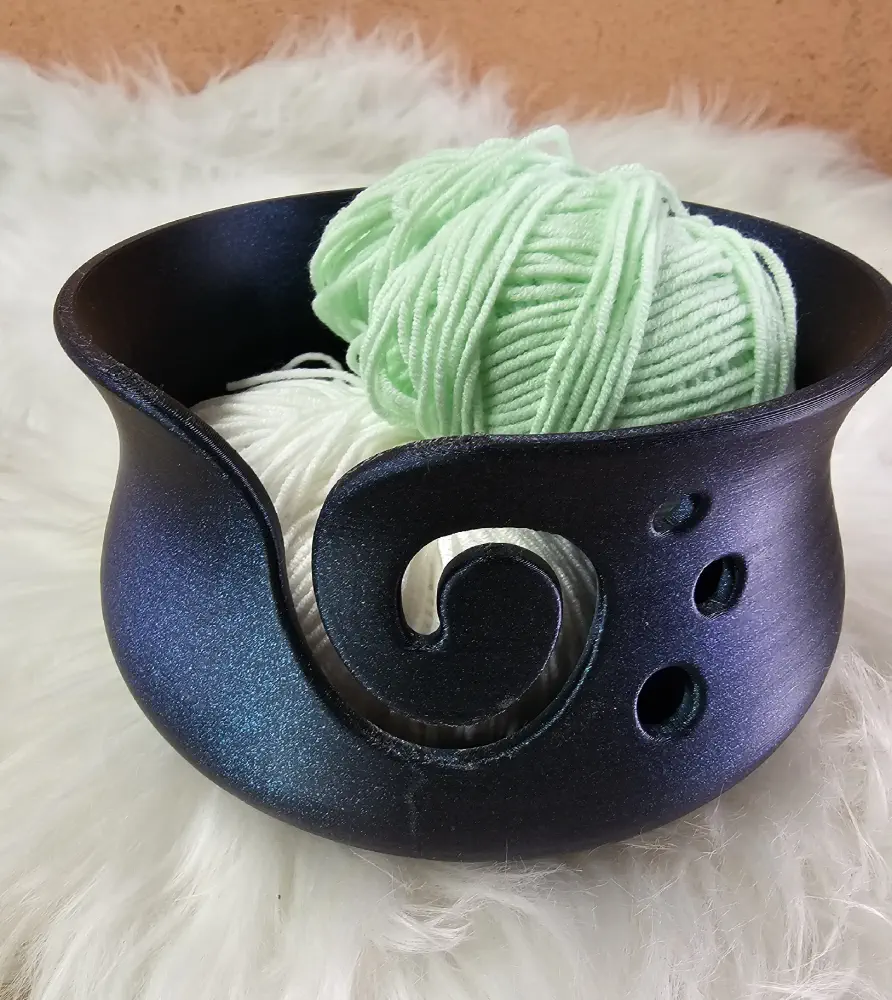 Miska na menší klubíčka – noční třpyt