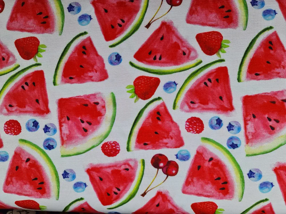 Melouny a ovoce