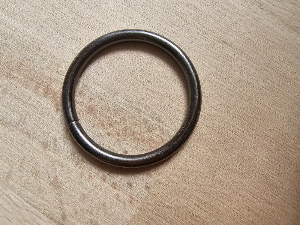 Kovový kroužek černý nikl 3,5