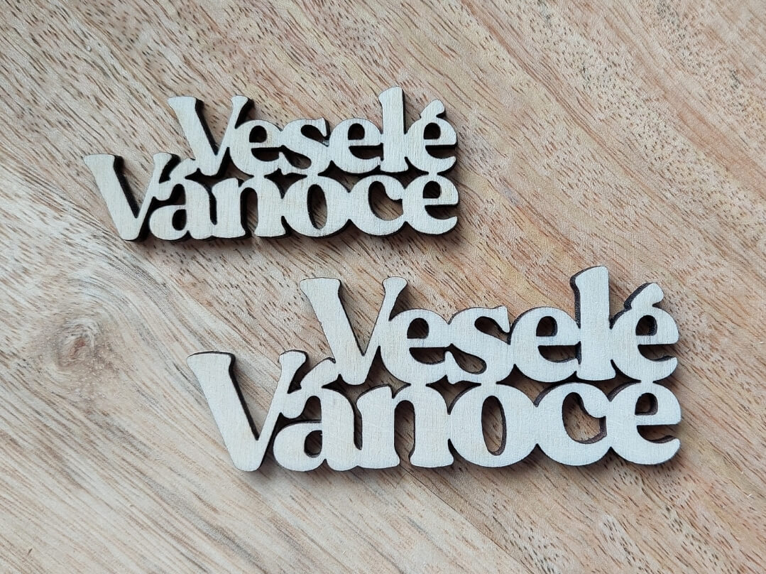 Dřevěný nápis VESELÉ VÁNOCE - dohromady