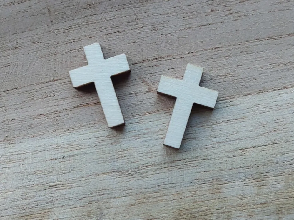 Dřevěný křížek - 2 cm