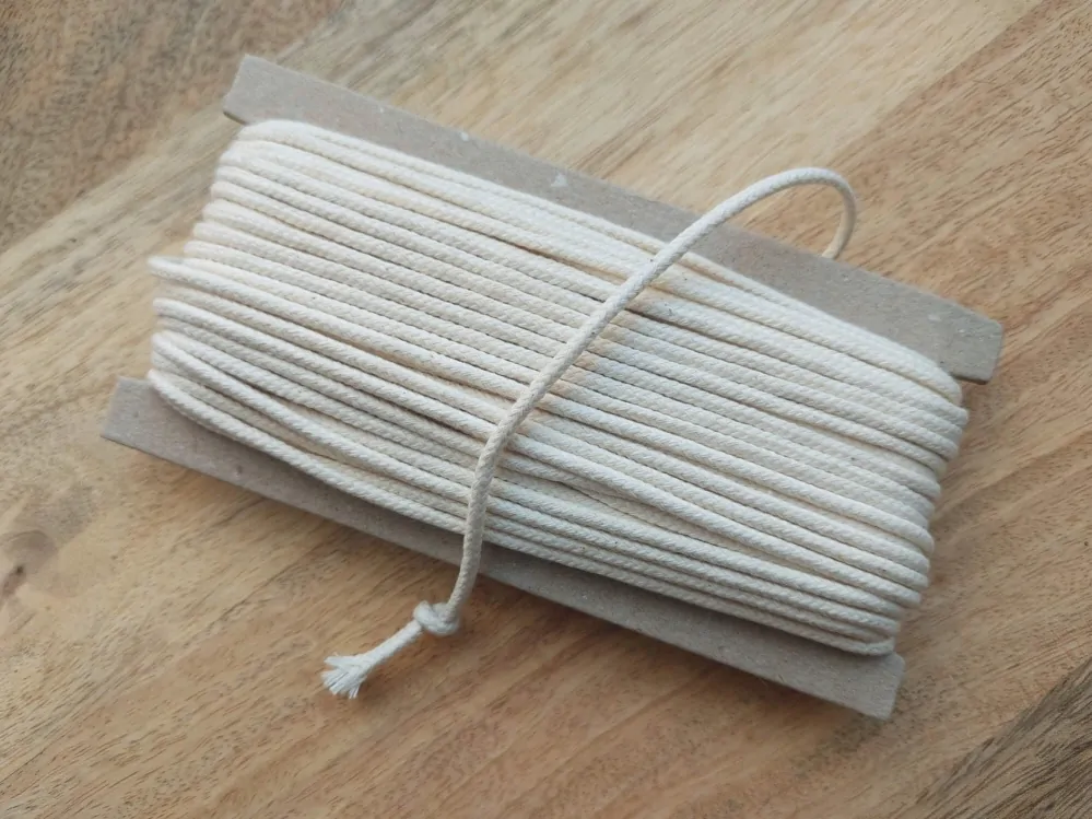 Bavlněná šňůra na ruce a nohy - 2,8 mm/ 25 metrů