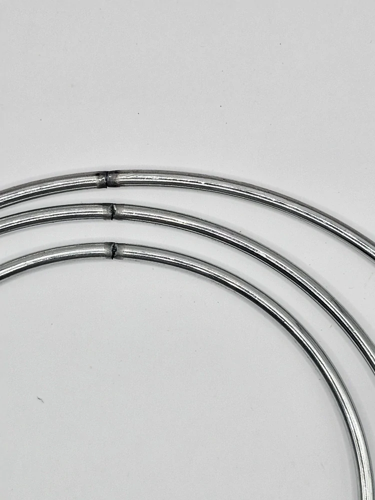 Kruh na lapač snů se stříbrným vzhledem -  ⌀ 5 cm až 30 cm
