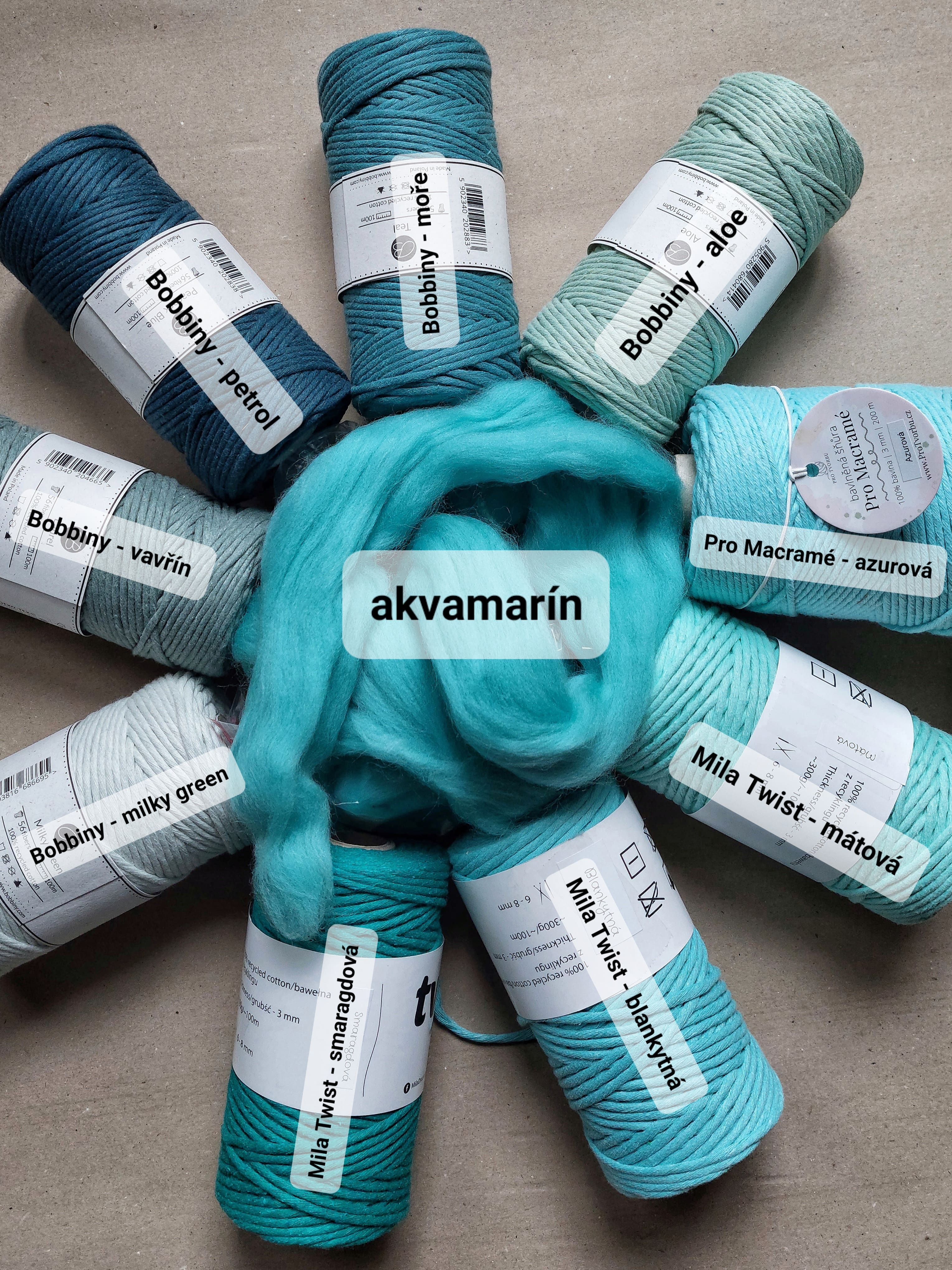 Ovčí rouno česané 20 g - akvamarín