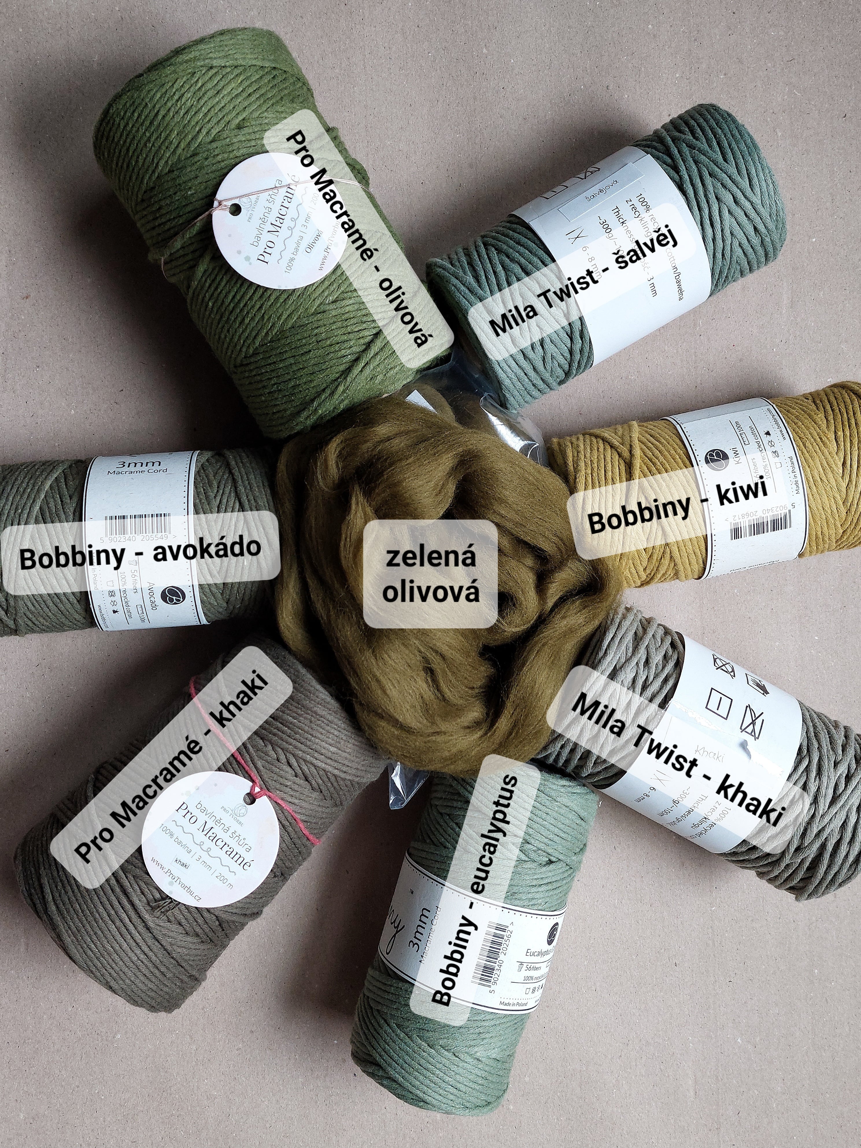 Ovčí rouno česané 20 g - zelená olivová