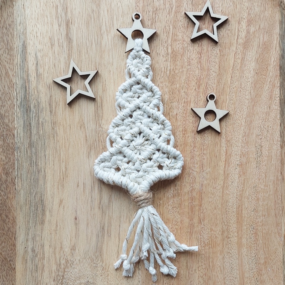 Dřevěná hvězda, výška 2,5 cm