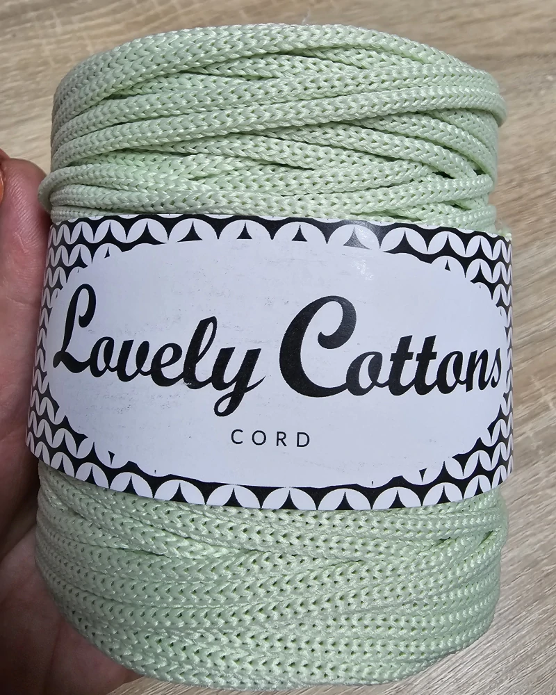 Polyesterová šňůra Lovely Cottons 3mm - Pístáciová-světlá