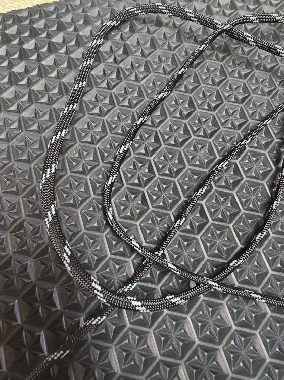 PARACORD 550 - Černý- reflexní -RNC 607