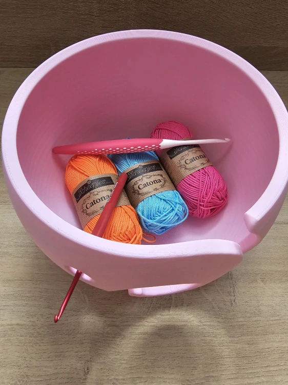 Háčkovací miska na přízi vel. L – růžová Candy Pink