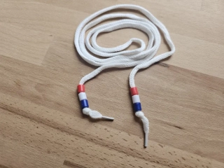 Tkanička s korálky