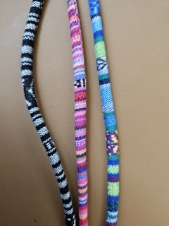 Barevná šňůra na vak