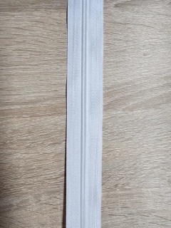 Zip bílý 3 mm metráž