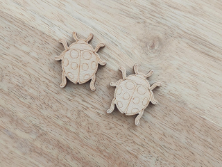 Dřevěná beruška - 2,5 cm