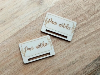 Základ pro macramé záložku PANÍ UČITELCE - 5 x 3 cm