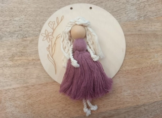 Dřevěné kolečko pod macramé Andělku - 12,5cm - Květina